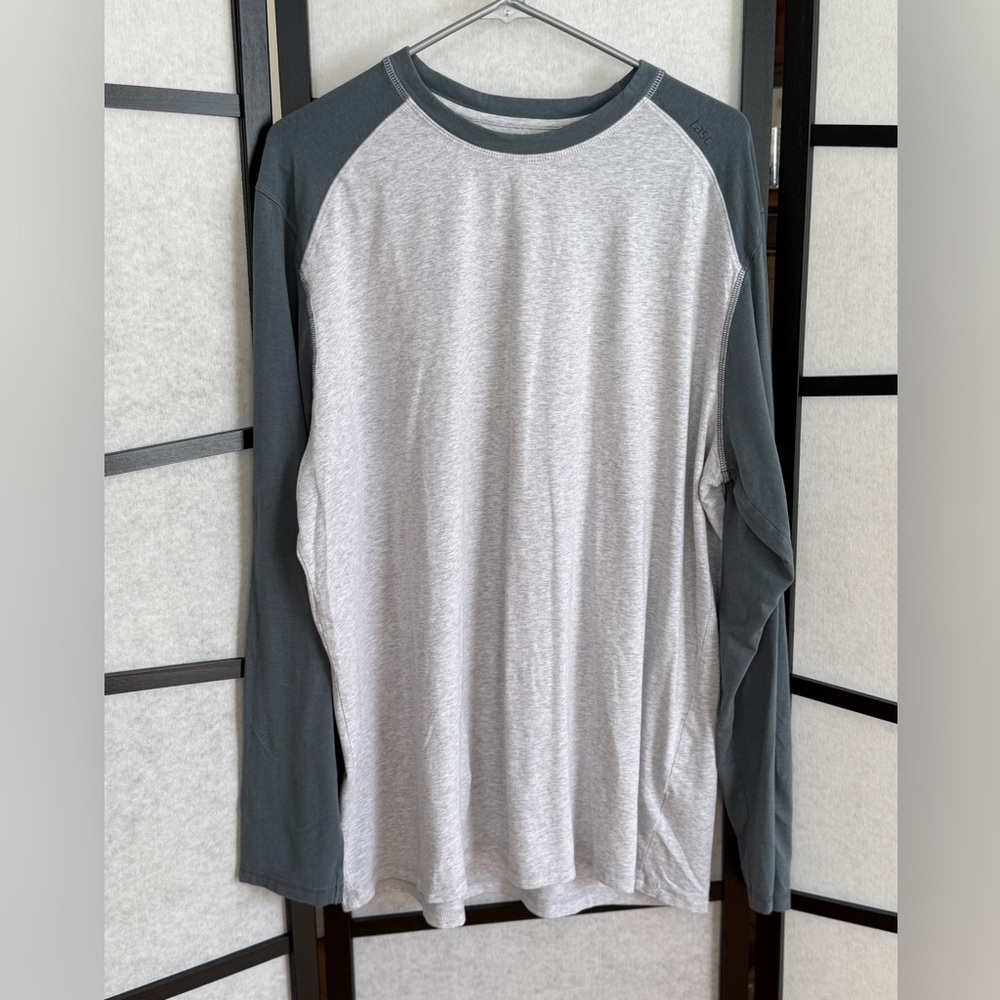tasc Performance raglan t-shirt.  Gray ~ Bamboo Cotton Blend ~ SUPER soft.